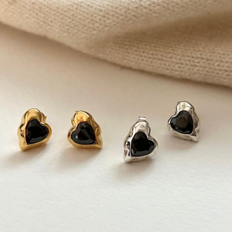 Pendientes minimalistas de tuerca con forma de corazón, de plata de ley 925, con diamantes de imitación negros e incrustaciones de perlas para mujer