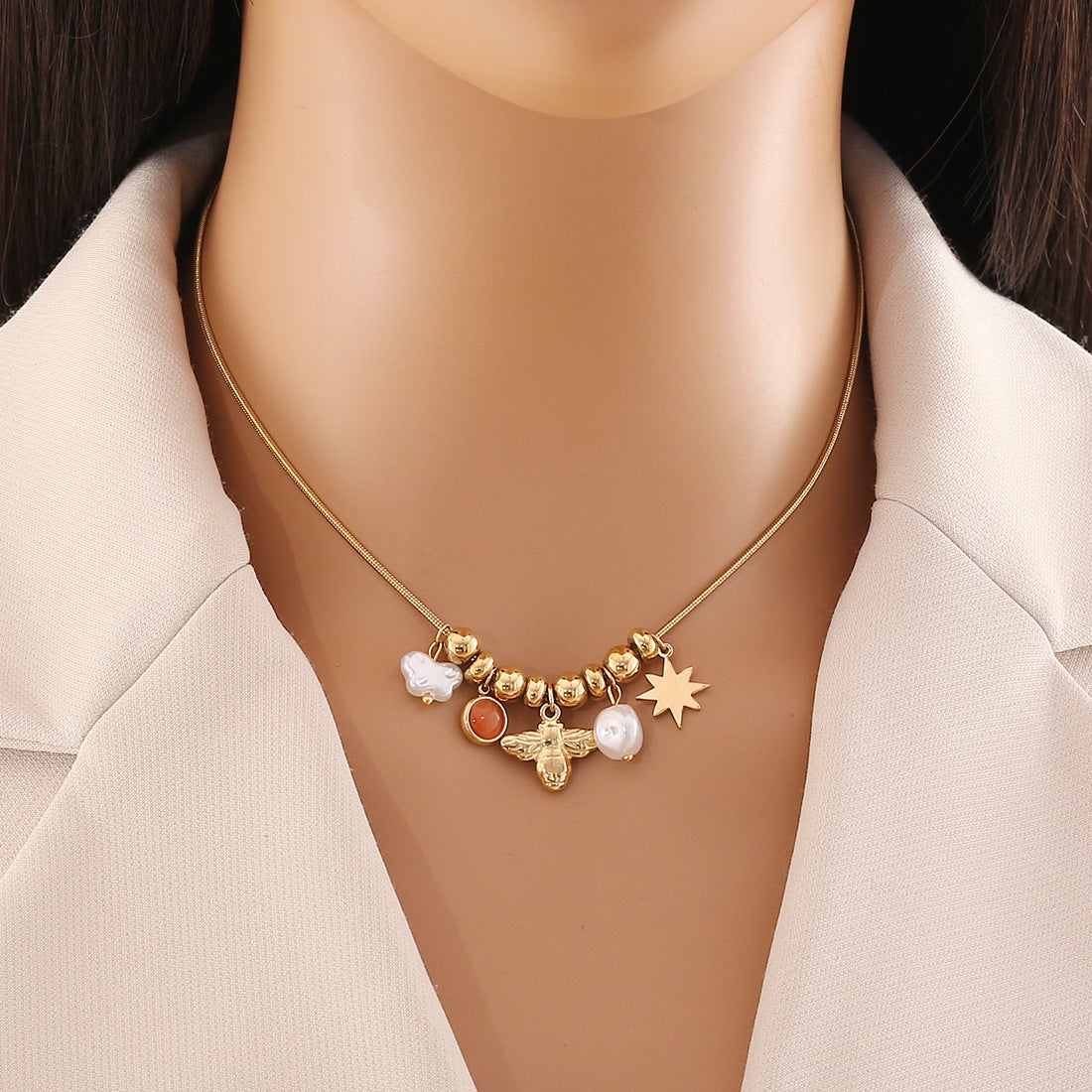 Creative Floral Bee Pendant Necklace in Stainless Steel with Simulated Pearl and Turquoise Beads on Snake Chain