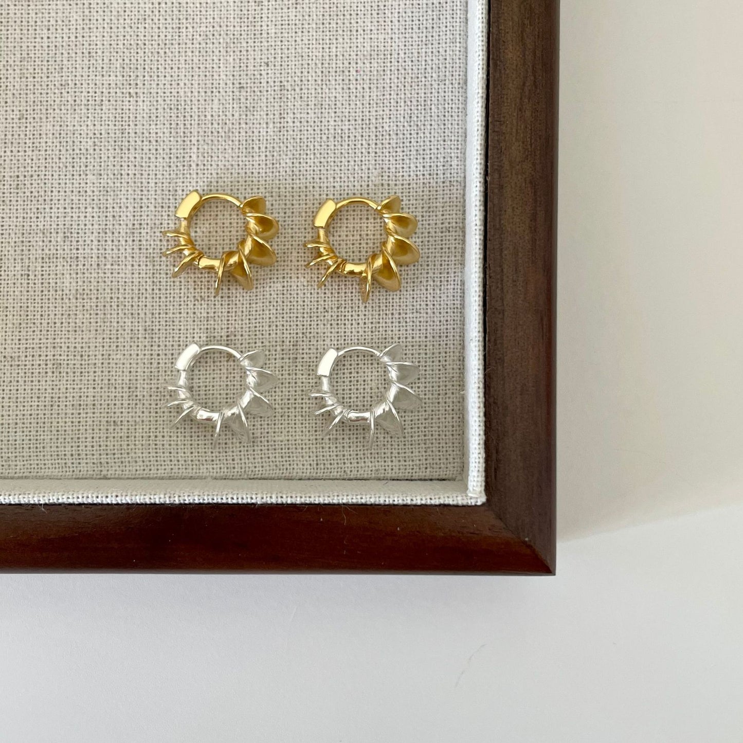 Minimalist Star-Shaped 925 Sterling Silver Hoop Earrings with Handcrafted Finish