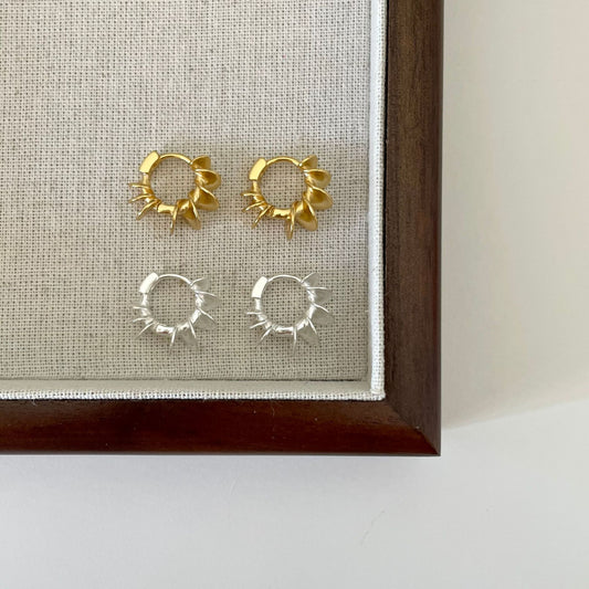 Orecchini a cerchio minimalisti a forma di stella in argento sterling 925 con finitura artigianale