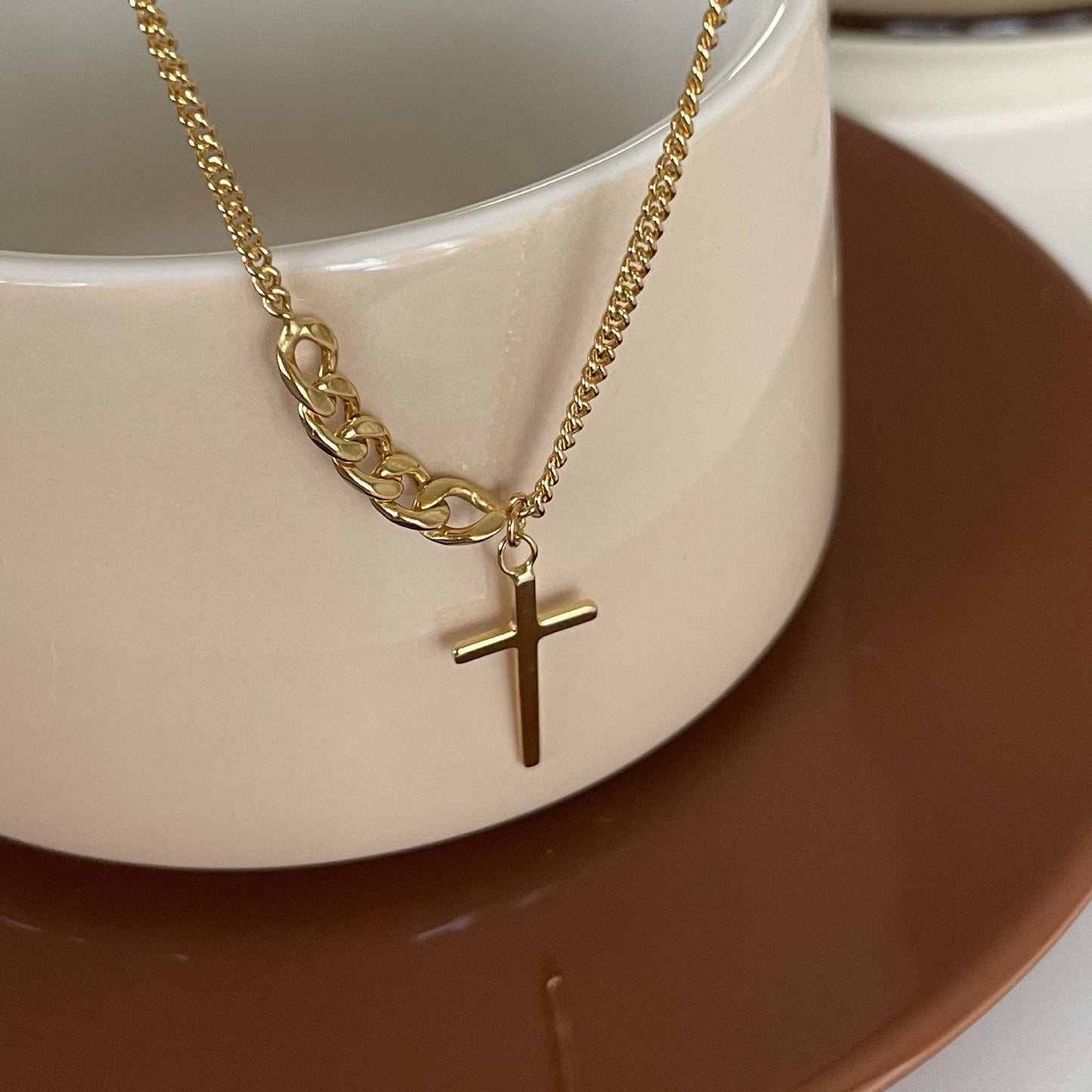 Minimalist Geometric Cross Pendant Necklace in 925 Sterling Silver