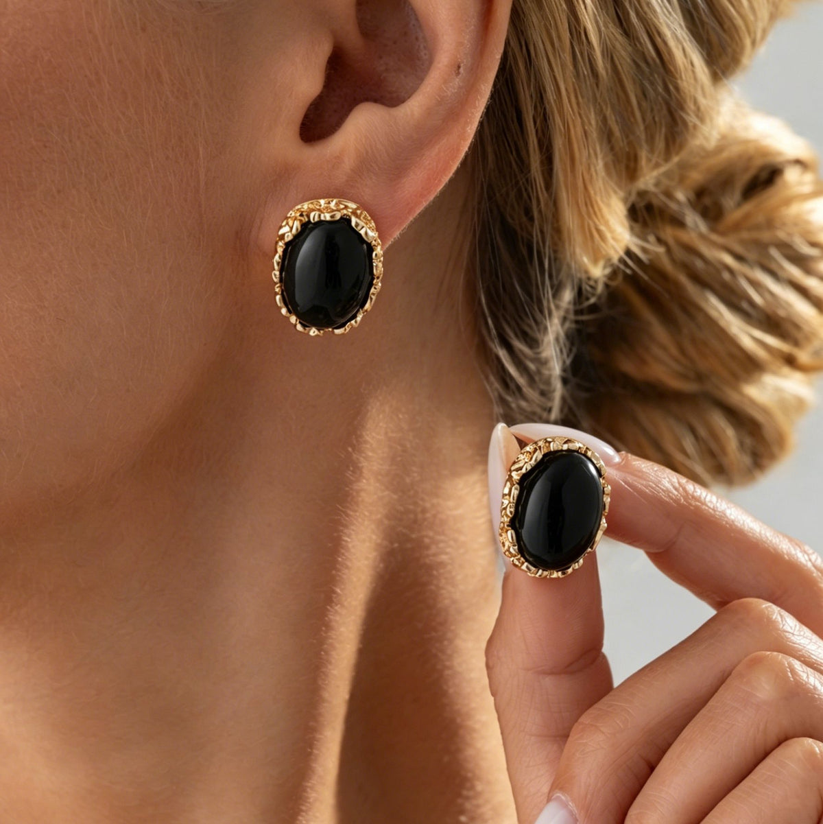 Vintage French Court Style Oval Geometric Gemstone Plated Zinc Alloy Earrings for Women