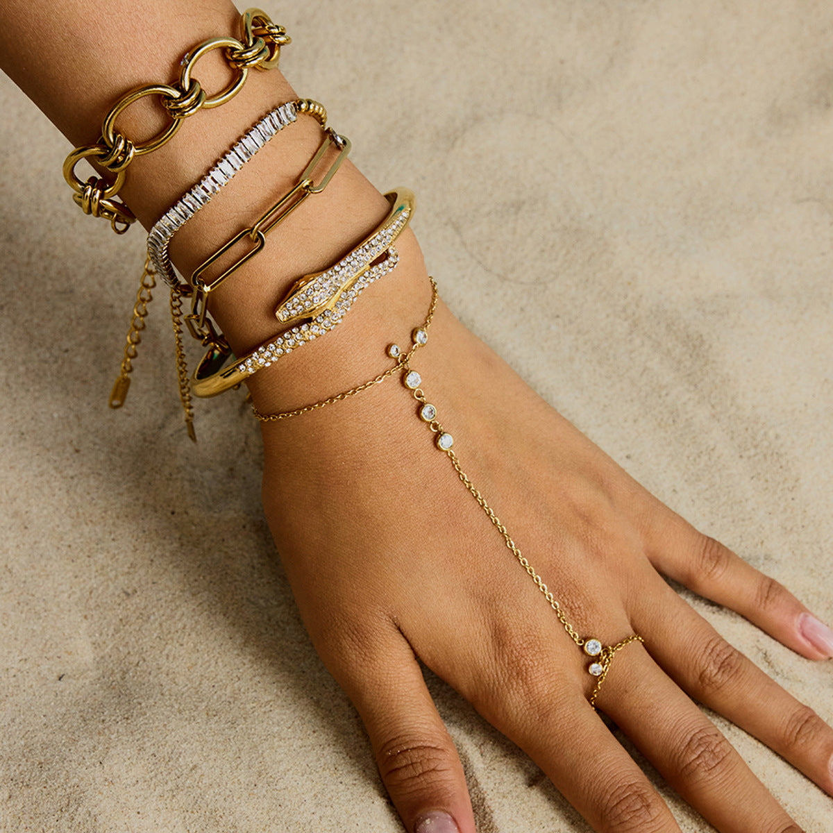 Bracciale da donna in acciaio di titanio a forma di serpente, placcato e alla moda, gioielli in acciaio inossidabile