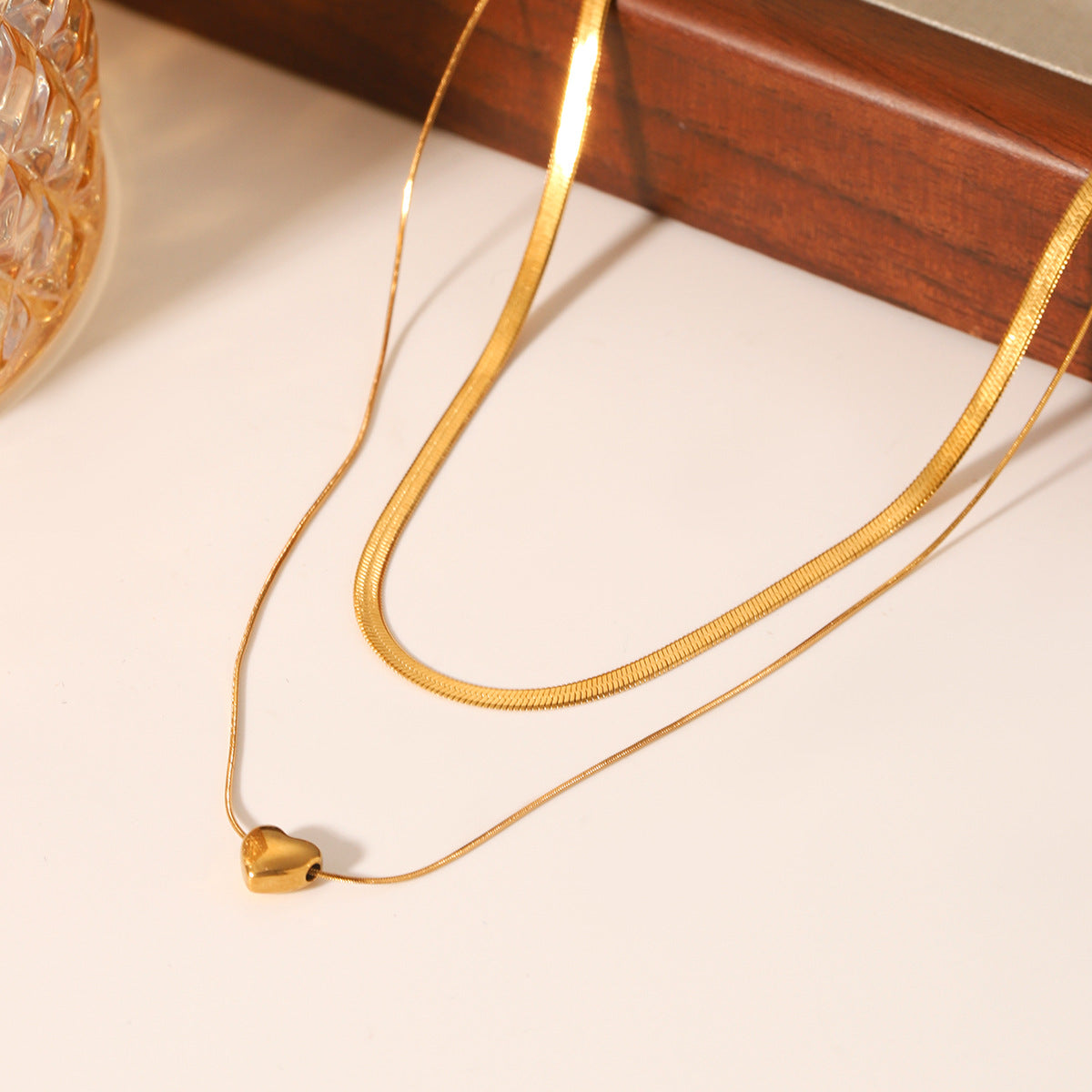 Collana con pendente a cuore stile Ins con catena a serpente a doppio strato in acciaio inossidabile e pendente in acciaio al titanio