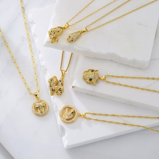 Punk Style Animal Pendant Necklace for Women with Copper Base and 18K Gold Plating, Geometric Design Locket Chain