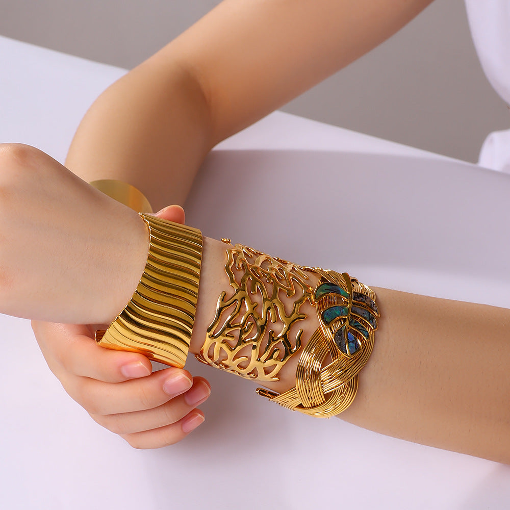 Ins Style Irregular Leaf-Shaped Stainless Steel Bracelet with 18K Gold Plating for Women