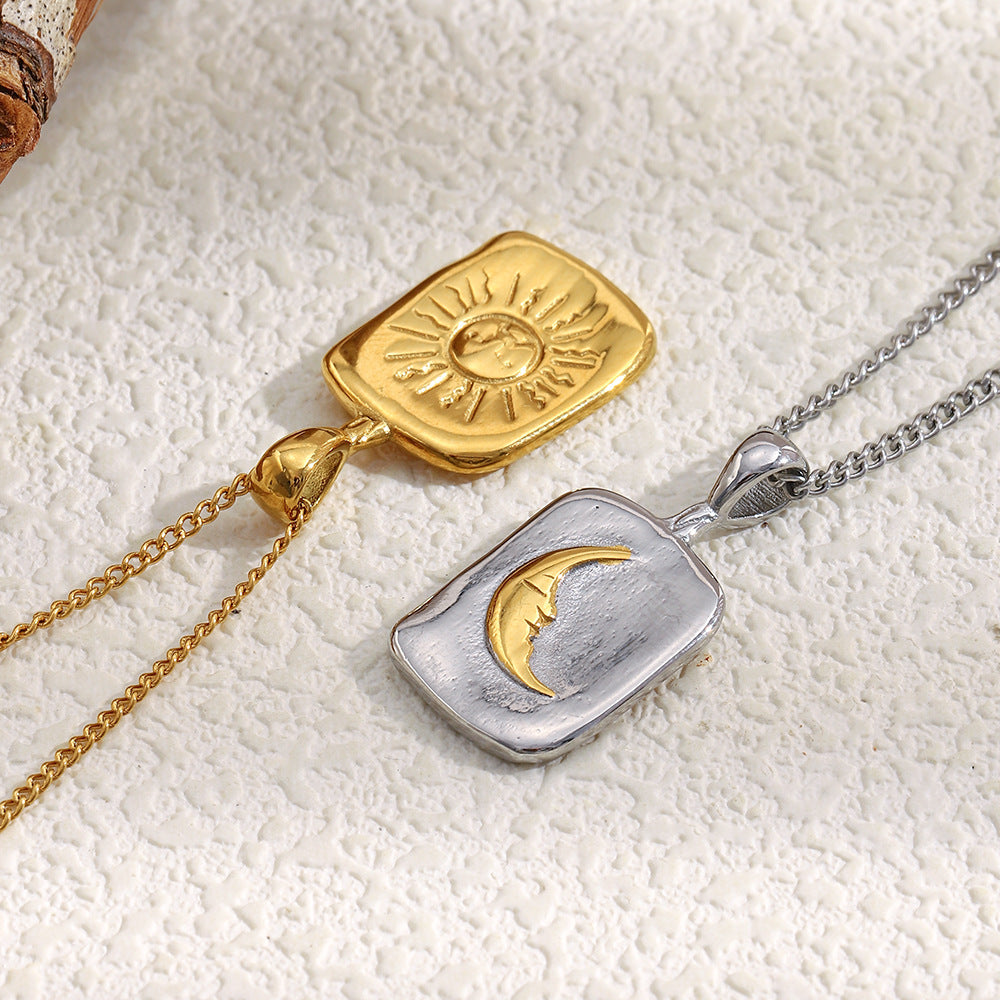 Collana con ciondolo minimalista a forma di volto di sole geometrico da donna in acciaio inossidabile placcato oro 18 carati Design di lusso leggero
