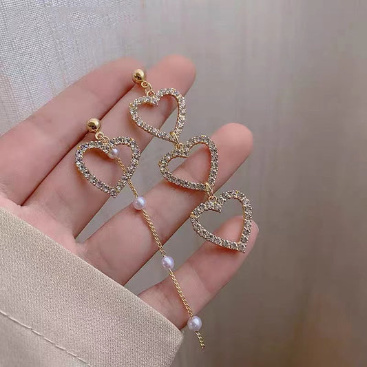 Minimalist Heart-Shaped Alloy Earrings with Rhinestone Inlay and Pearl Dangle for Women