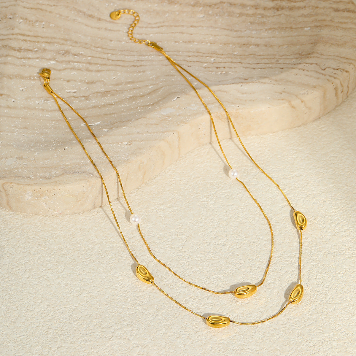 Collar Minimalista de Acero de Titanio Geométrico con Acabado Chapado para Mujer, Joyería de Cadena con Colgante de Lujo Ligero