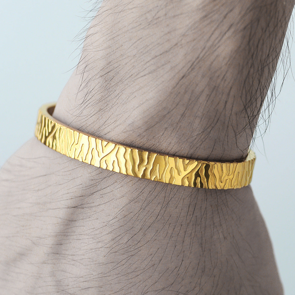 Hip-hop Geometric Round Plated Titanium Steel Stainless Steel Cuff Bracelet
