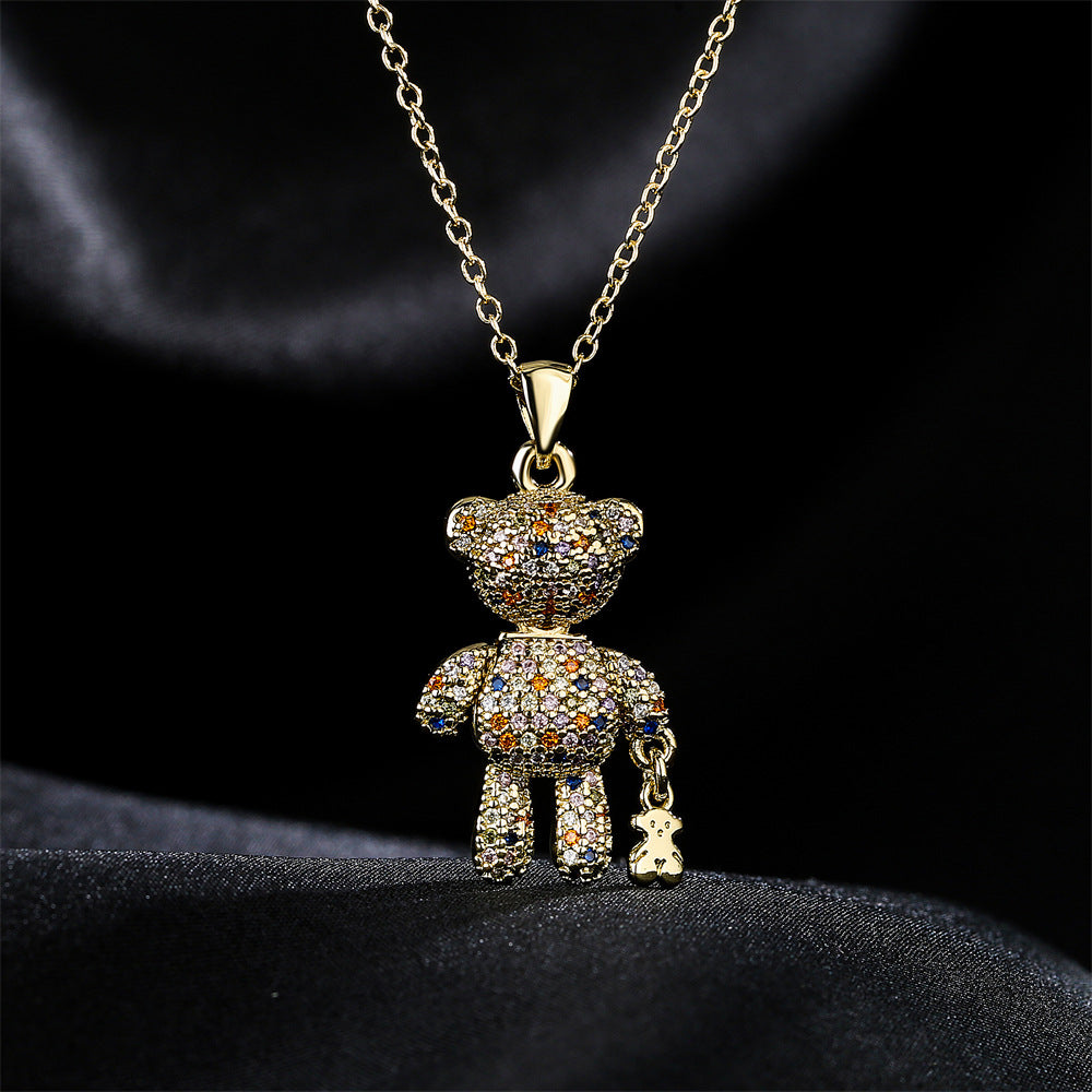 Collana con ciondolo a forma di orsetto per donna in rame con intarsio di zirconi, catena a O, design geometrico