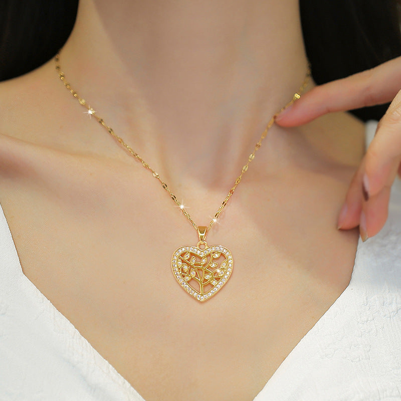 Luxury Titanium Steel Heart-Shaped Leaf Pendant Necklace for Women, Delicate Clavicle Chain with Plated Finish, Natural Theme Wedding and Party Jewelry
