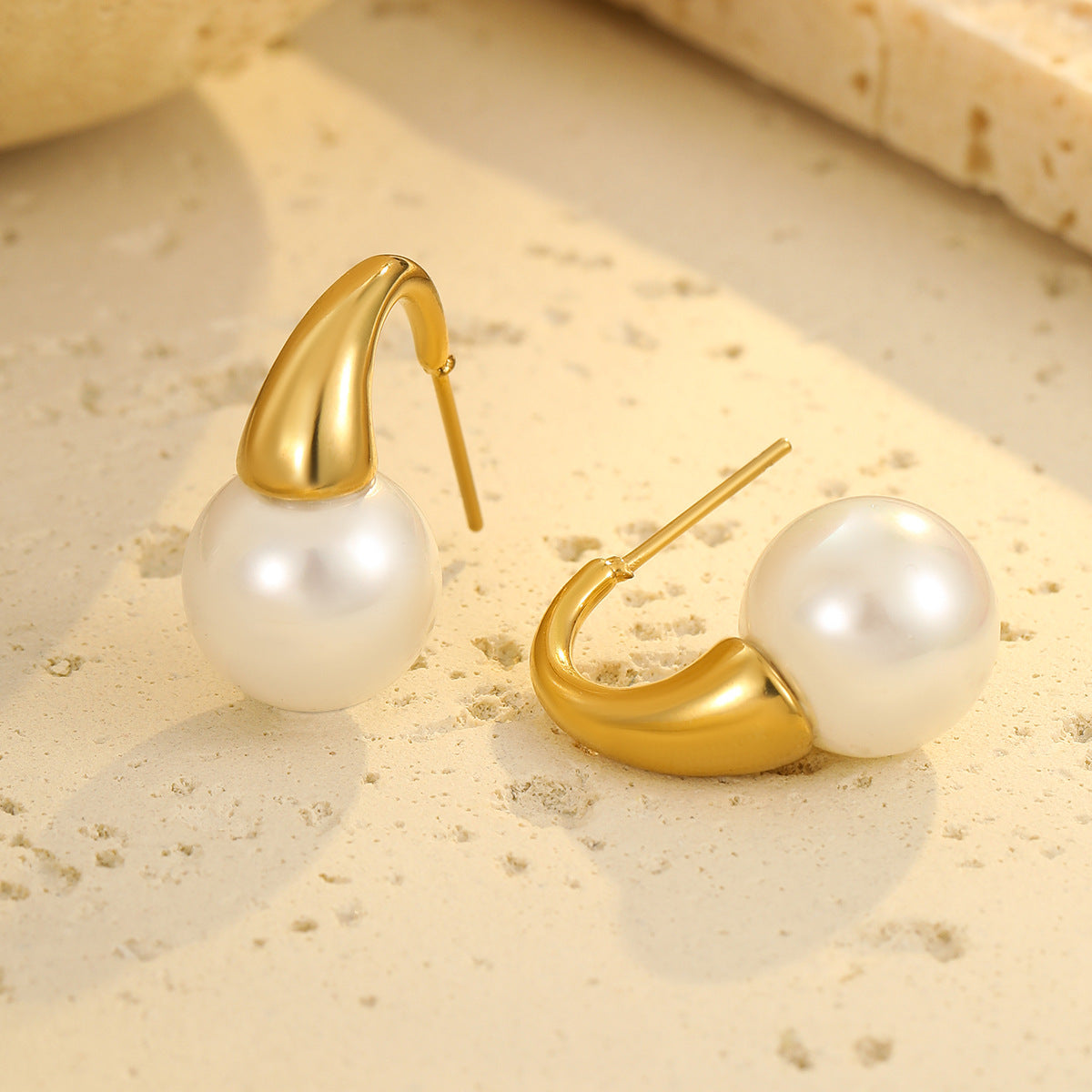 Orecchini Eleganti da Donna in Acciaio Inossidabile Stile Perla con Finitura Placcata, Minimalisti per Ufficio