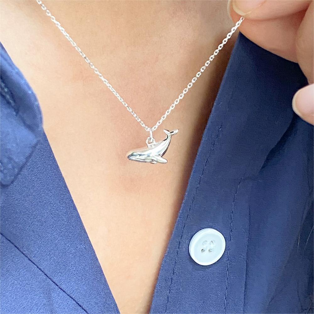 Minimalist Whale Pendant Necklace in 925 Sterling Silver with Geometric Accent for Women