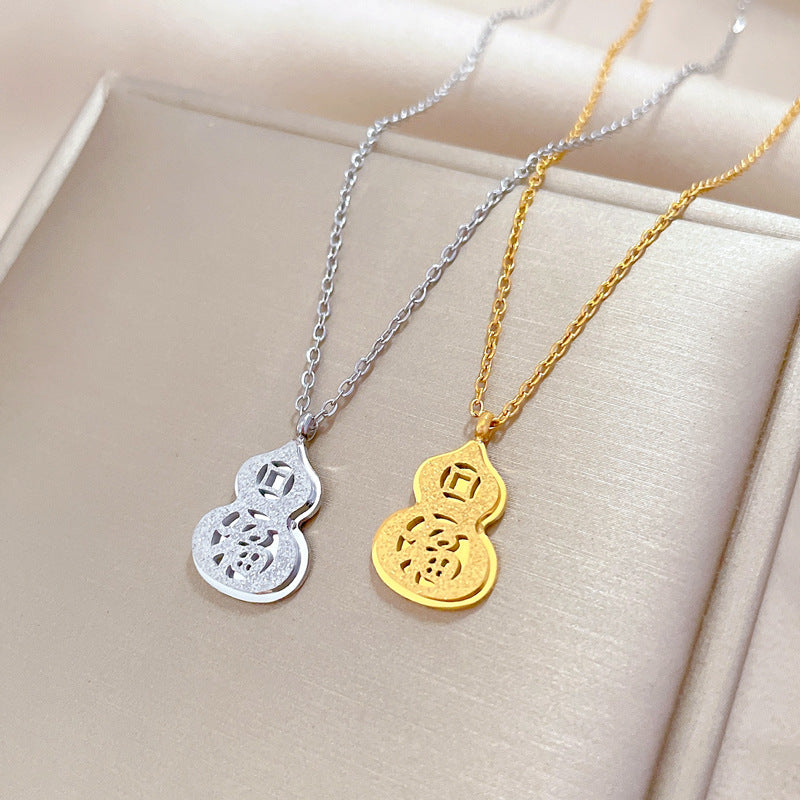Collar con colgante de calabaza de Feng Shui geométrico minimalista de acero de titanio con chapado en oro para mujer