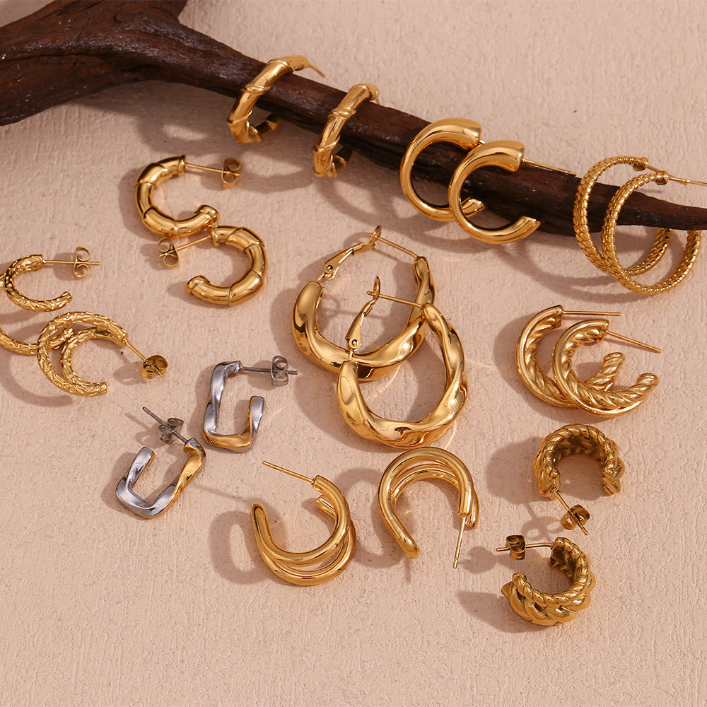 Orecchini vintage eleganti placcati oro 18K in acciaio al titanio geometrici cavi a doppio strato a forma di C