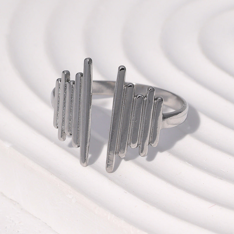 Anello da donna in acciaio inossidabile geometrico minimalista con placcatura in oro 18 carati e fascia aperta regolabile