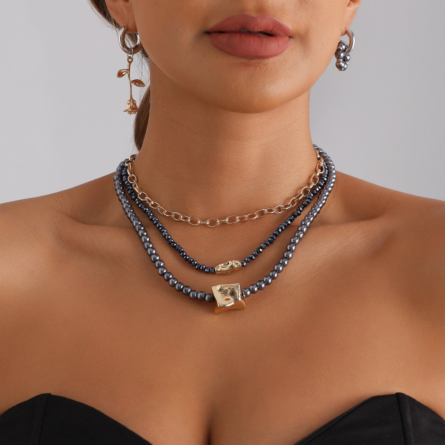 Fashion Streetwear Geometric Irregular Beaded Alloy Pendant Necklace for Women