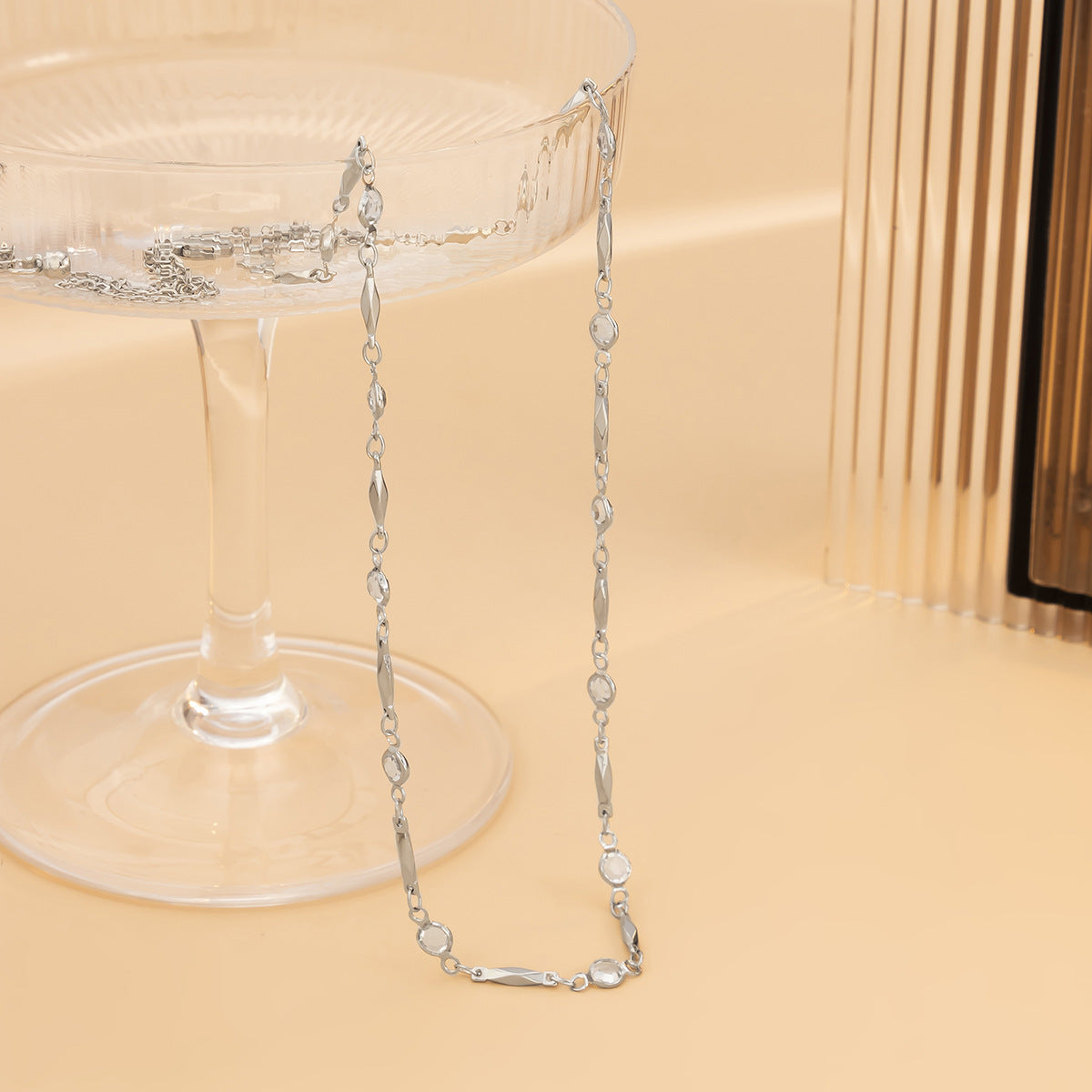 Catena per il Ventre da Donna in Stile Punk con Perline, Nappe Decorative e Catena in Metallo a Lunghezza Regolabile