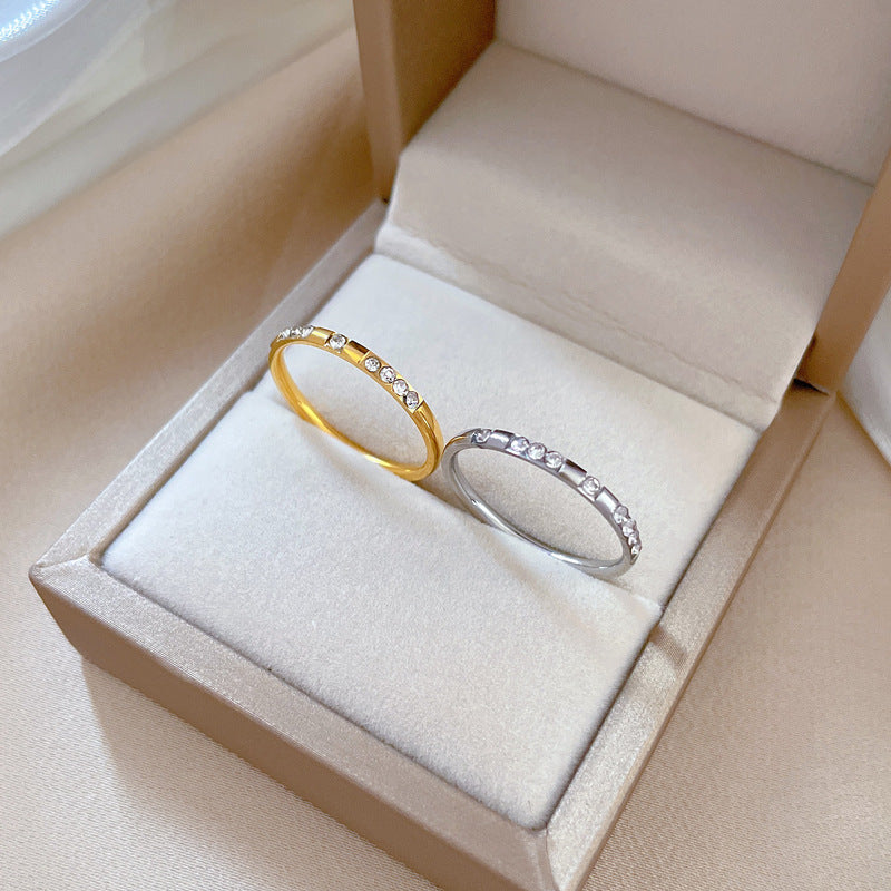 Anello Minimalista in Acciaio al Titanio per Uomo e Donna - Semplice Fascia Lucida per Dito Indice