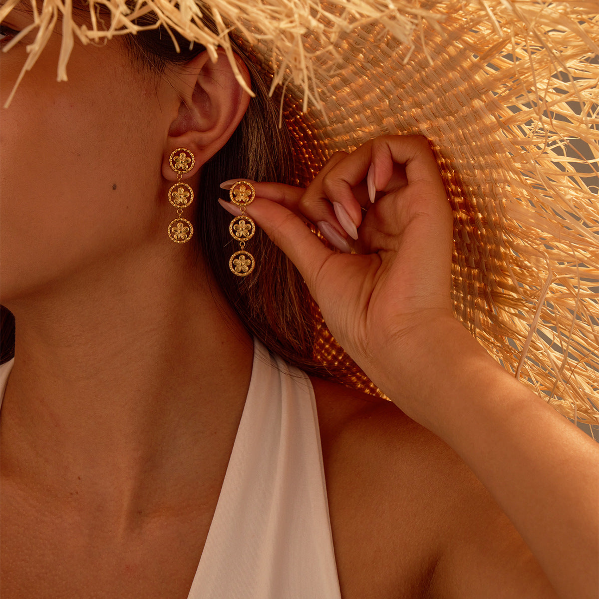 Pendientes largos de acero inoxidable con diseño geométrico y flor, chapados en oro de 18 quilates para mujer