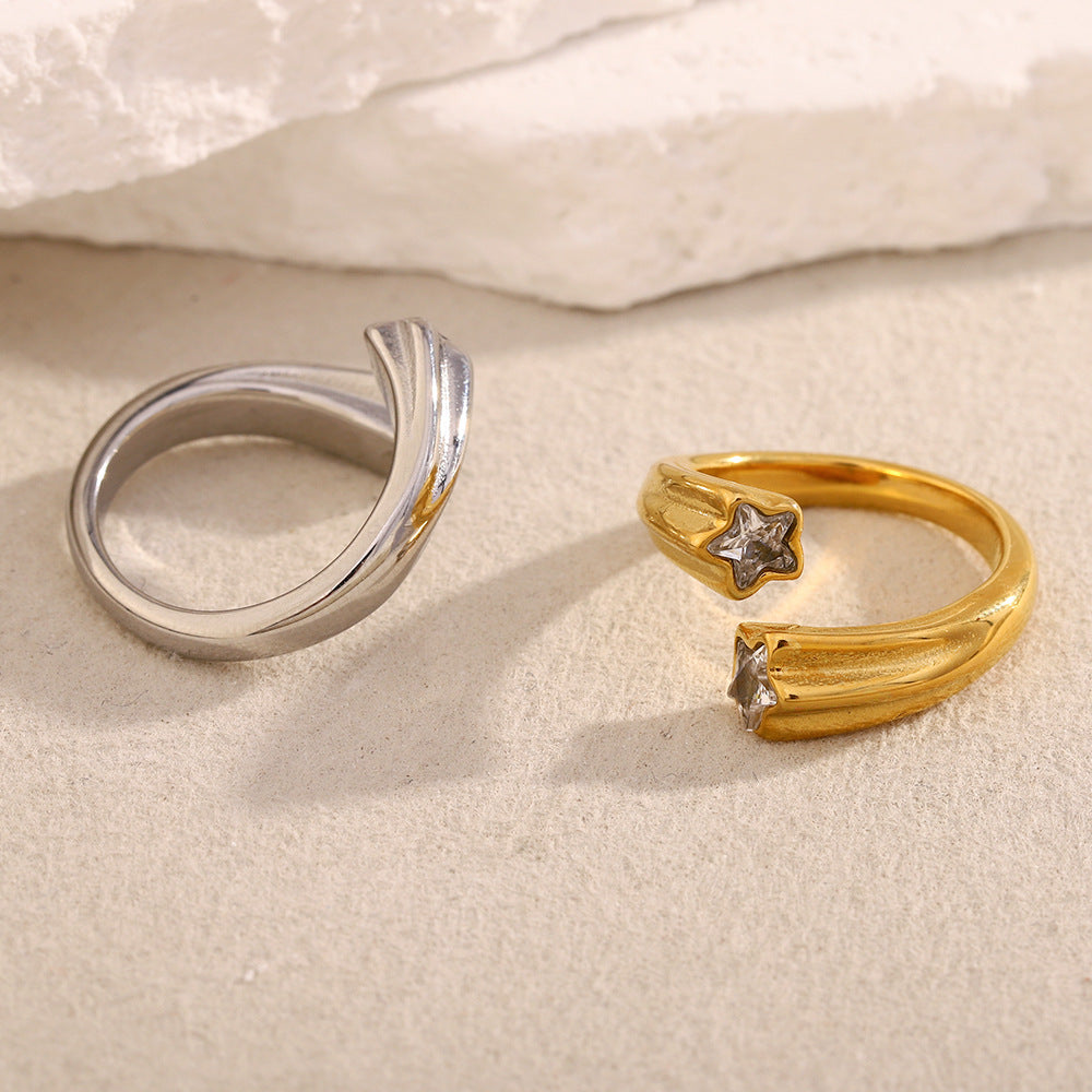 Fashionable Star-Shaped Stainless Steel Ring with 18K Gold Plating and Zircon Inlay for Women