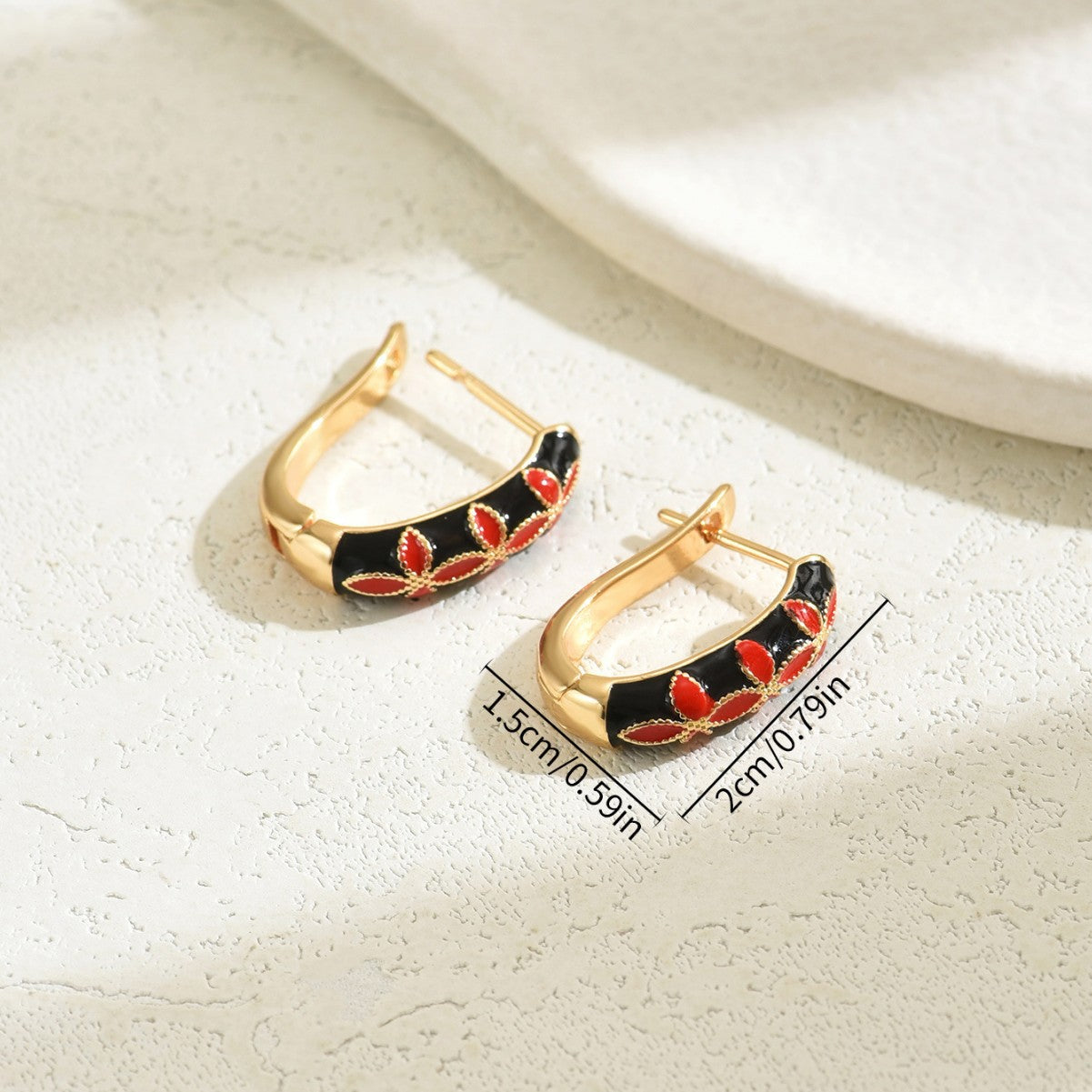 Pendientes Geométricos en Forma de U Estilo Palacio Vintage con Diseño Floral Esmaltado para Mujer
