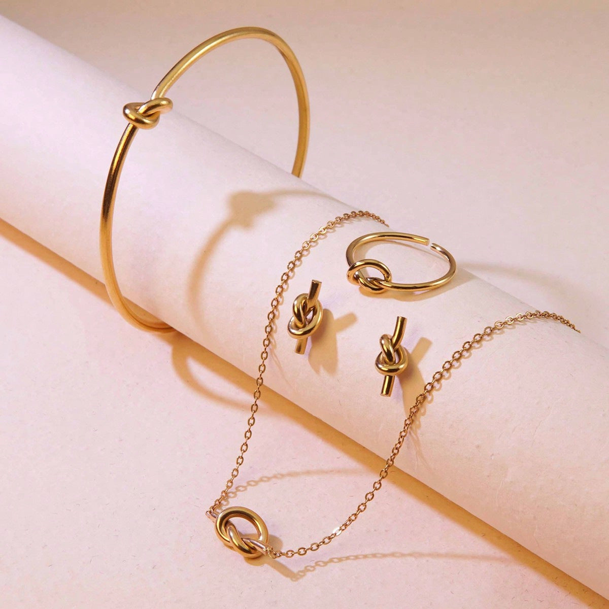 Collana da Donna Placcata con Nodo a Cuore in Acciaio Inossidabile Minimalista