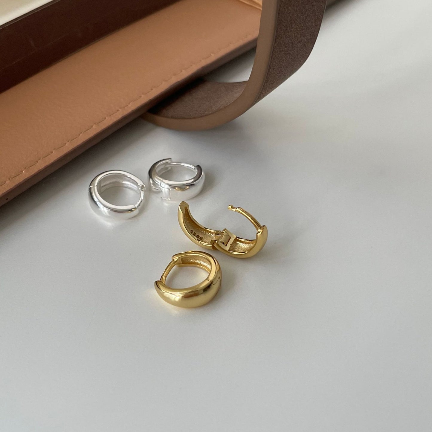 Orecchini a cerchio larghi ovali a stella in argento sterling 925 minimalisti