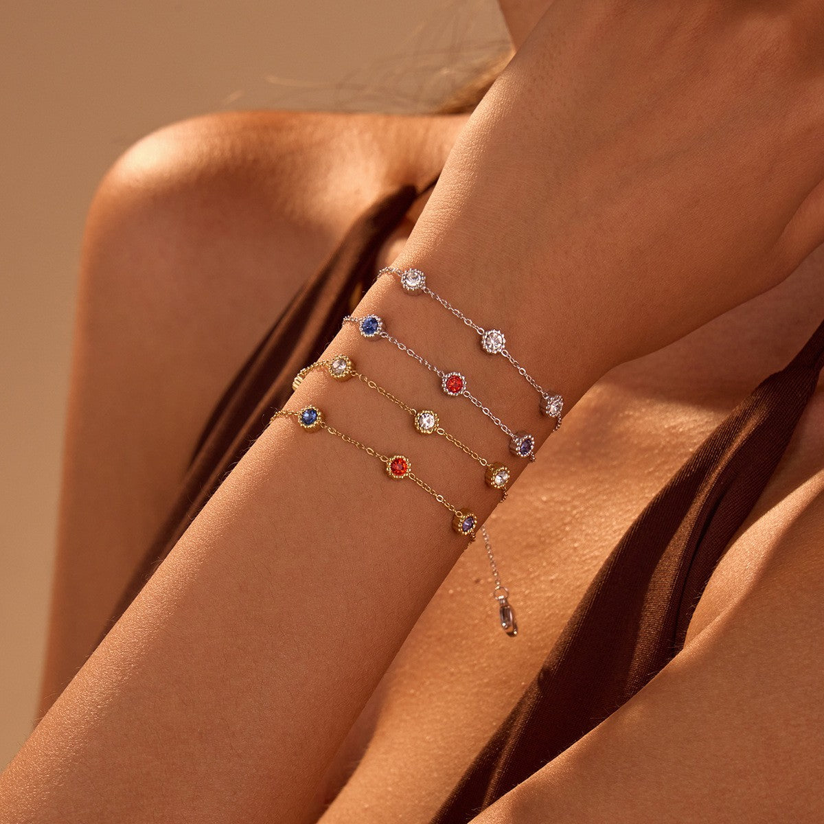 Conjunto de collar y pulsera de acero inoxidable de estilo francés a la moda con dijes colgantes de corazón y campana, acabado chapado, joyería de cadena de clavícula para mujer