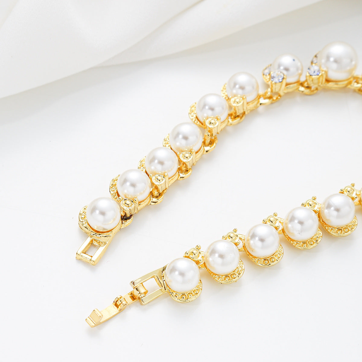 Minimalist Geometric Baroque Pearl Bracelet with Zircon Inlay for Women Alloy Chain Luxury Style