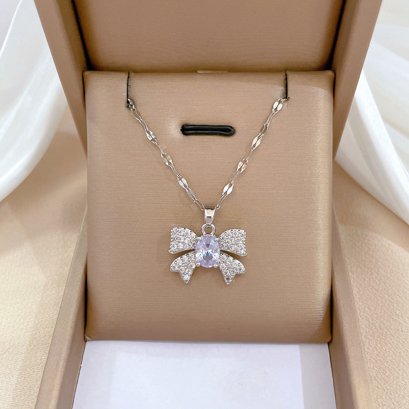 Collar geométrico minimalista de acero de titanio dulce con colgante incrustado de diamantes de imitación para mujer