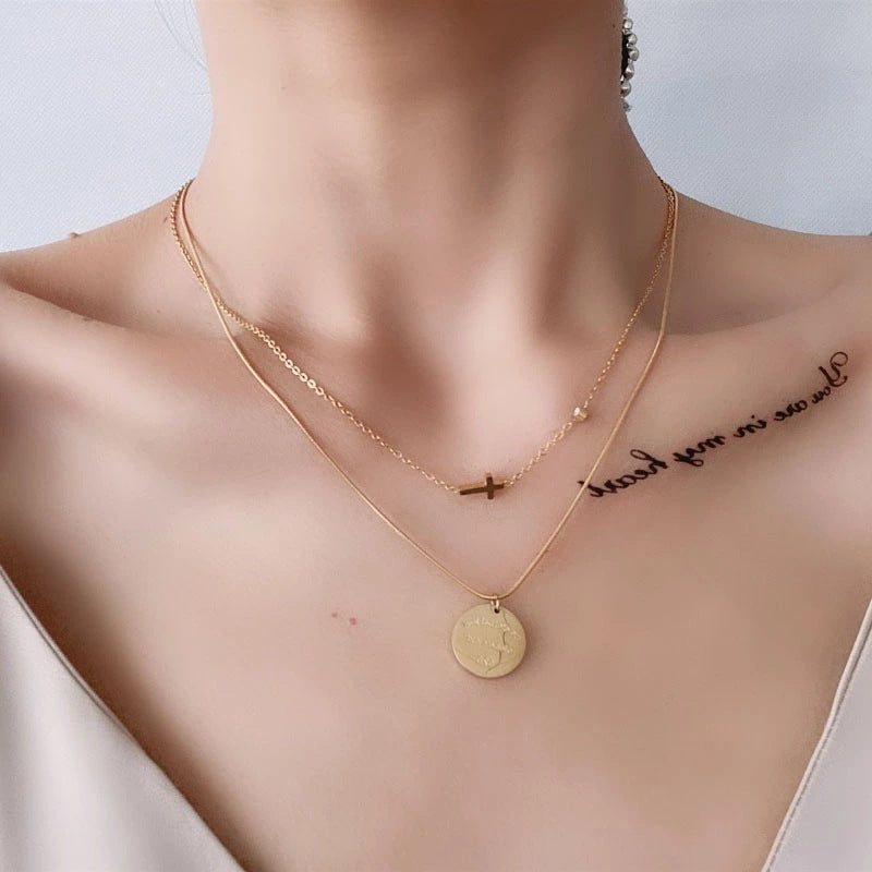 Minimalist Geometric Titanium Steel Pendant Necklace with Plated Finish for Unisex, Double-Layer Round Disc Design Featuring Letter Accent