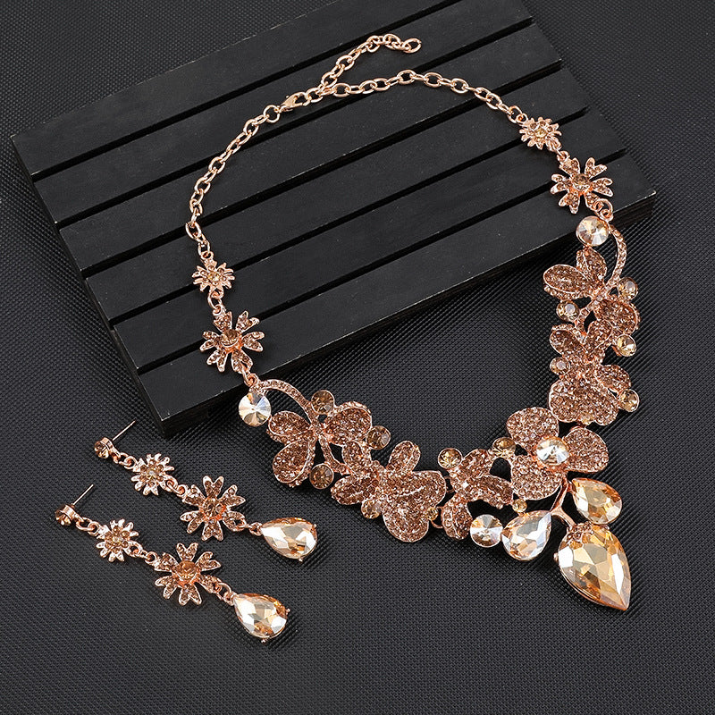 Vintage Leaf-Shaped Alloy Necklace Set with Rhinestone Inlay and Gold Plating for Women Formal Evening Wear