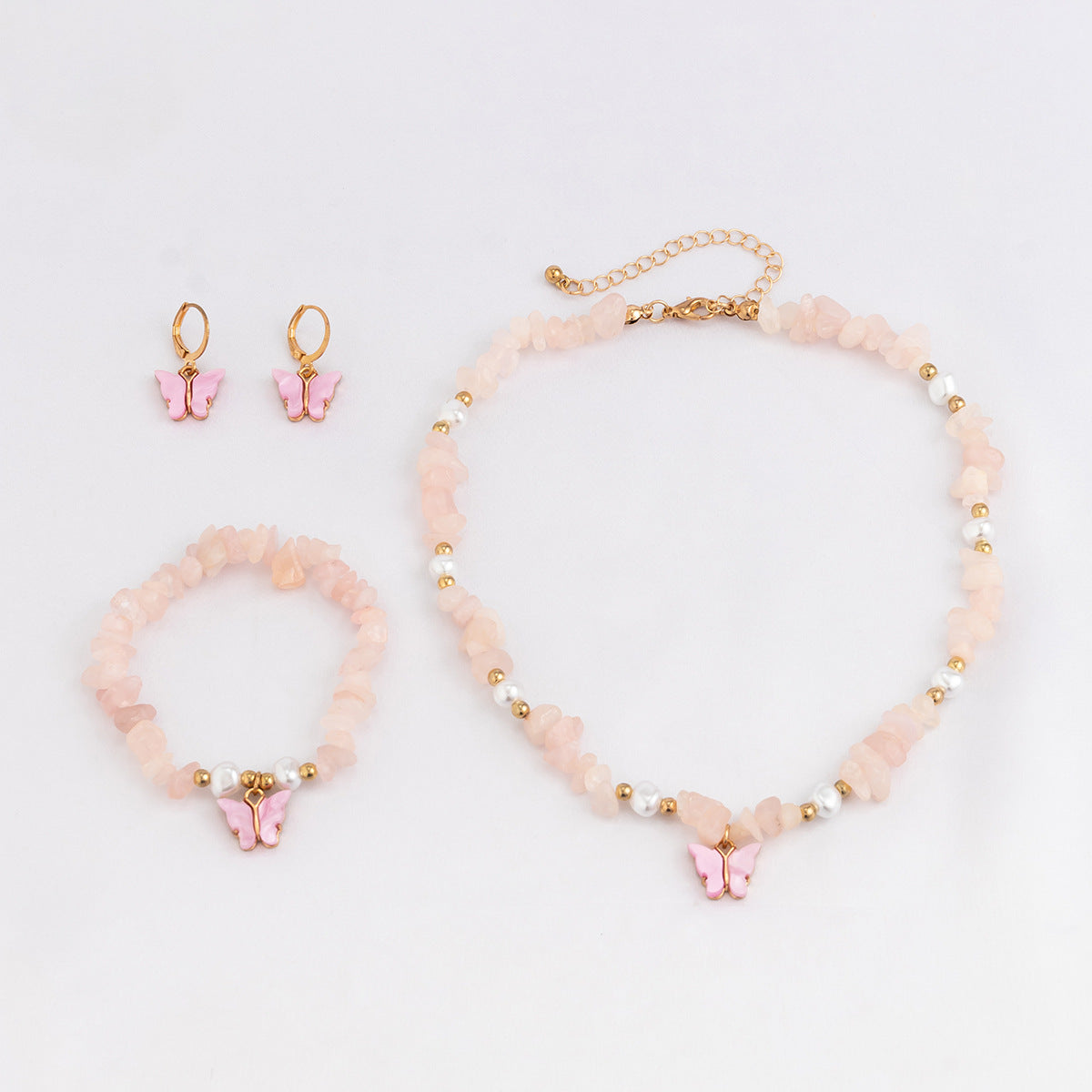 Gargantilla de cuentas con colgante de mariposa floral en aleación con acabado chapado para mujer, estilo vacaciones de verano