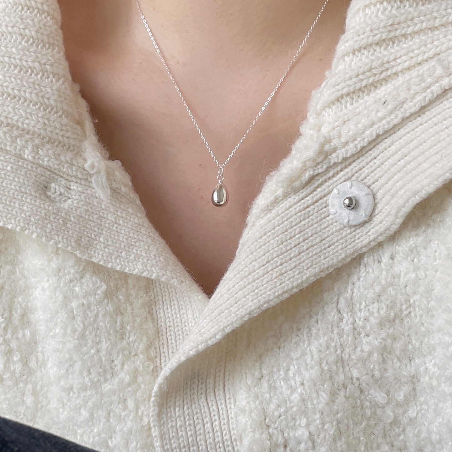 Minimalist Teardrop Pendant Necklace in 925 Sterling Silver with Geometric Accents