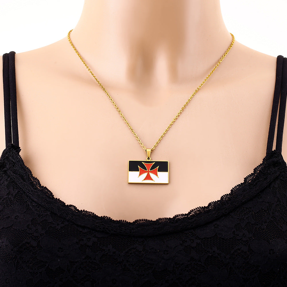 Collar con colgante de cruz esmaltada vintage unisex con cadena de cruz plana de acero inoxidable y diseño geométrico