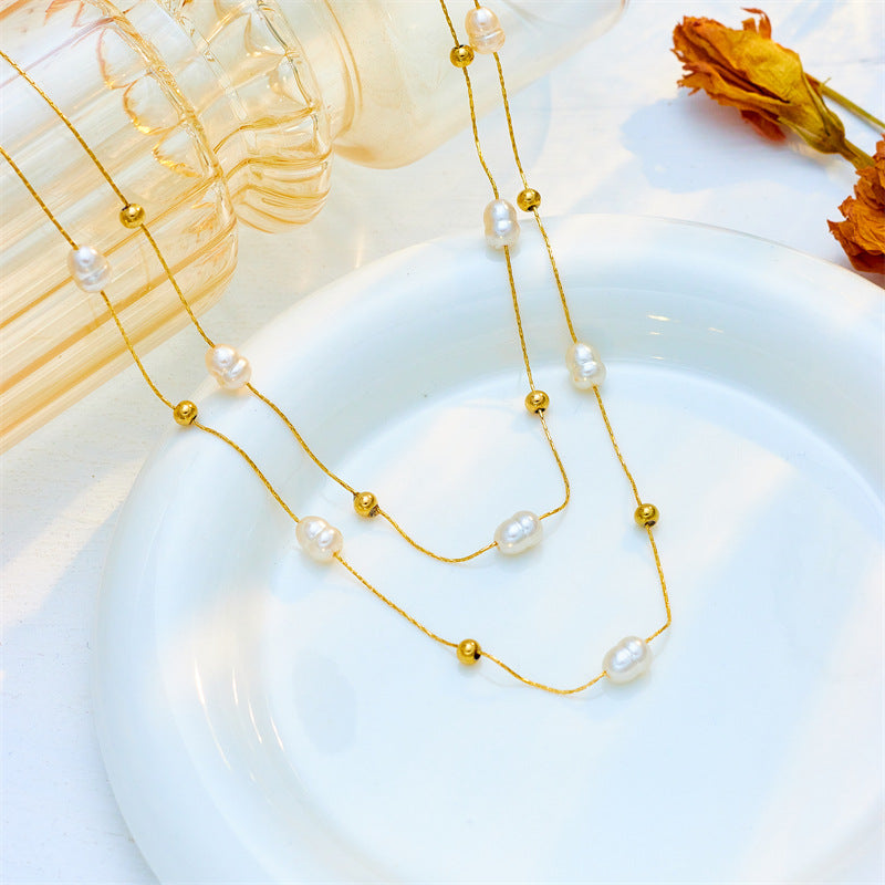 Elegant Vintage-Inspired Minimalist Double-Layer Titanium Steel Clavicle Necklace with Pearl Accents and Gold Plating