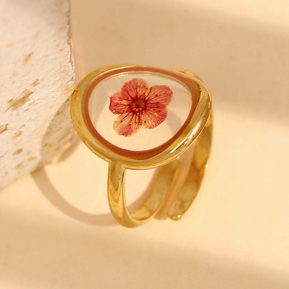 Vintage French Style Geometric Stainless Steel Plated 18K Gold Red Dried Flower Round Open Ring for Women