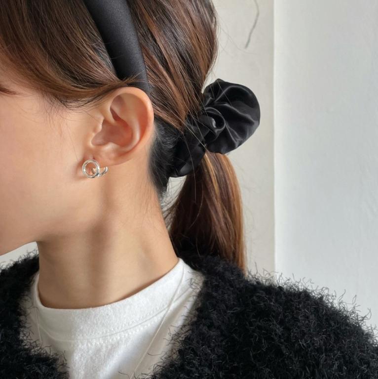 Minimalist Round Hoop Earrings in 925 Sterling Silver with Gold Plating and Pavé Crystal Accent