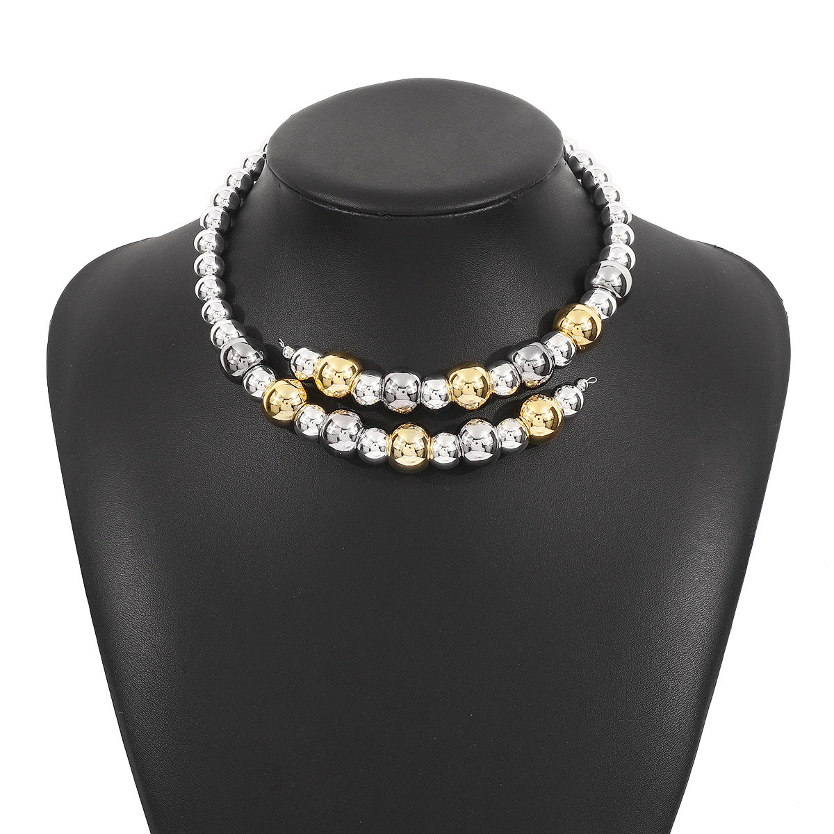 Gargantilla geométrica minimalista de perlas con detalles de diamantes de imitación y base de CCB para mujer