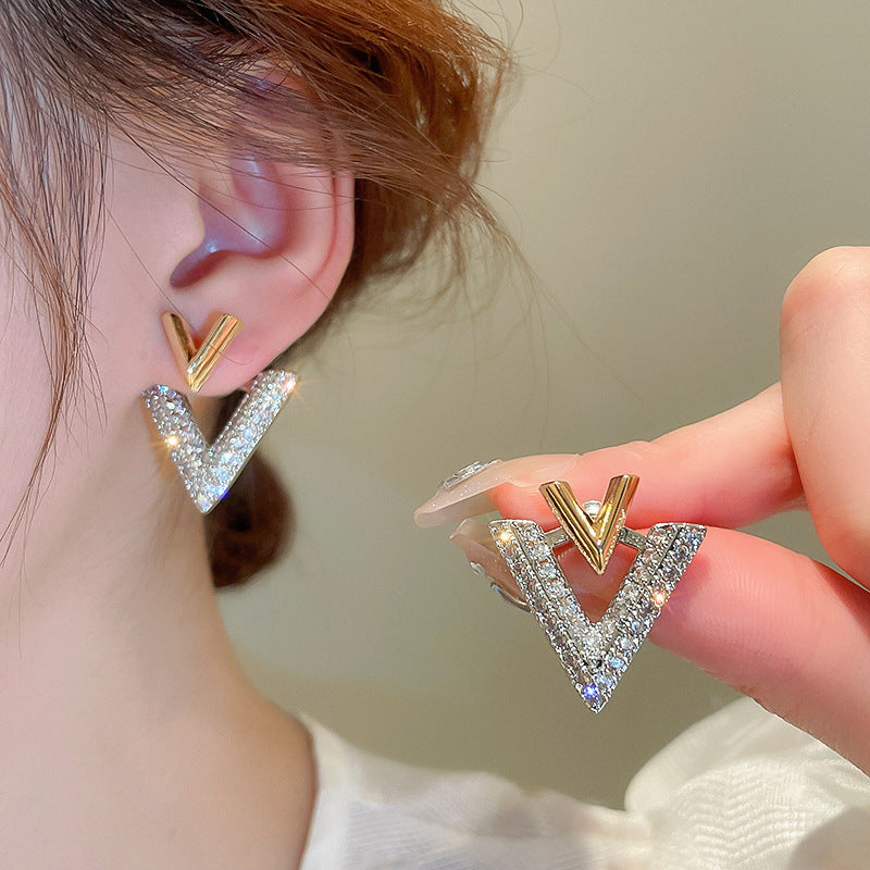 Orecchini floreali minimalisti con perle, perno in argento sterling 925 e strass, da donna