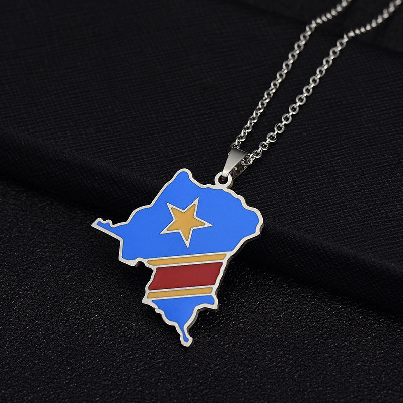 Elegante collana pendente a stella geometrica in acciaio inossidabile con ciondolo in acciaio al titanio e finitura galvanizzata per abbigliamento unisex alla moda