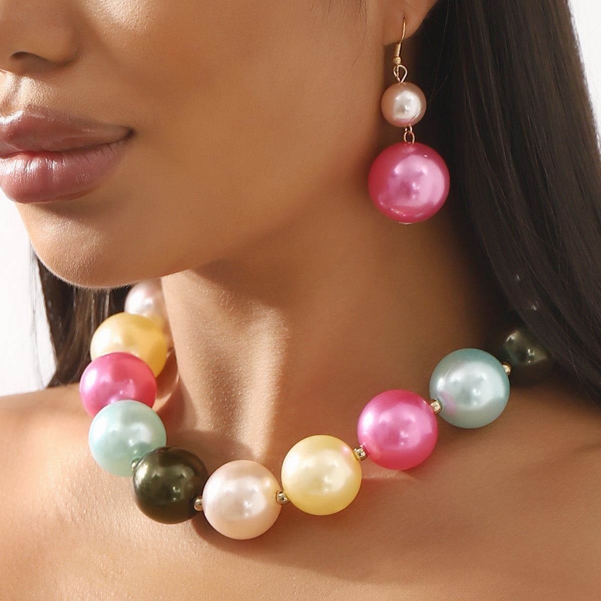 Set di collana di perle geometrica dolce e audace per donna con catena alla clavicola e finitura artigianale