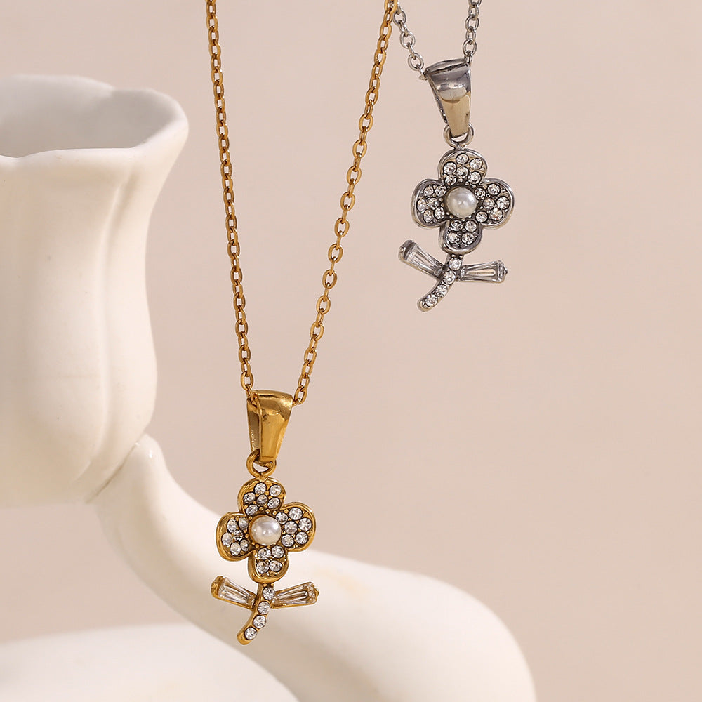 Fashionable Floral Pendant Necklace for Women Stainless Steel with 18K Gold Plating and Rhinestone Accents