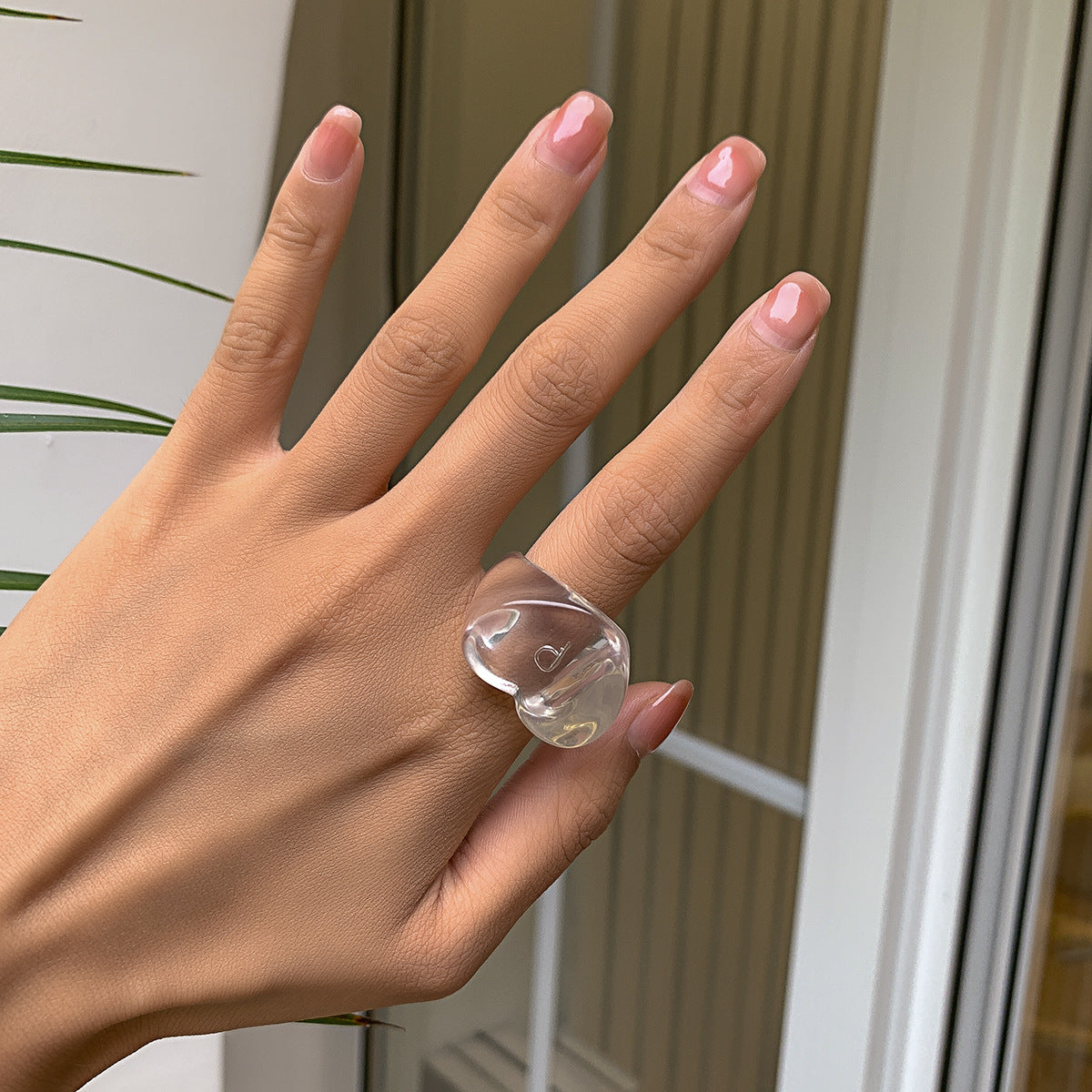 French Vintage Style Heart-Shaped Resin Ring for Women with Pastel Macaron Color and Artisanal Injection-Molded Finish