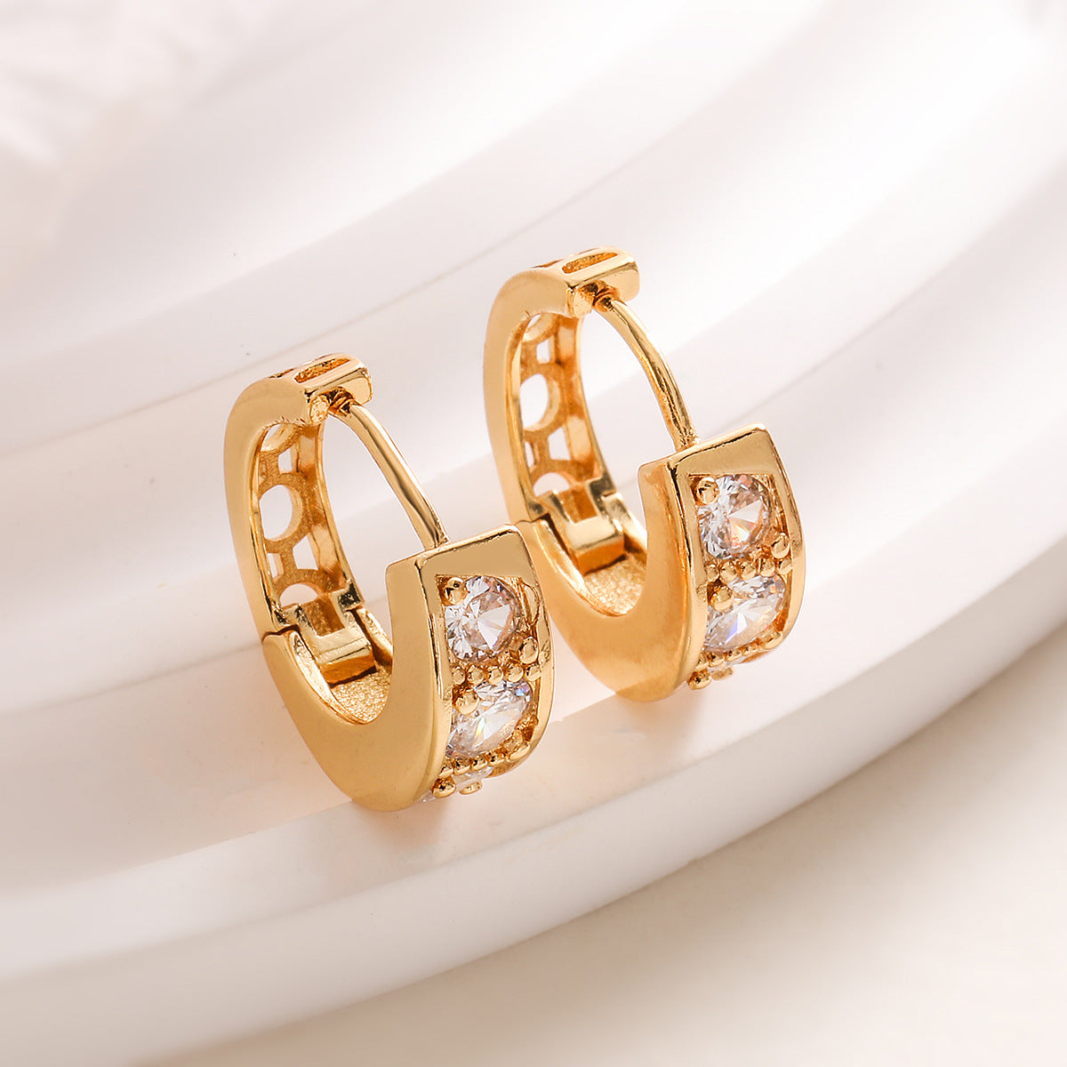 Minimalist Geometric Copper Hoop Earrings with 18K Gold Plating and Micro-Paved Zirconia for Women