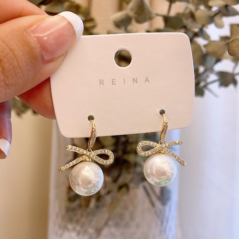 Orecchini a perno con perle stile vintage francese elegante con perni in acciaio placcato per donna, uso quotidiano, design rotondo geometrico minimalista, look di lusso