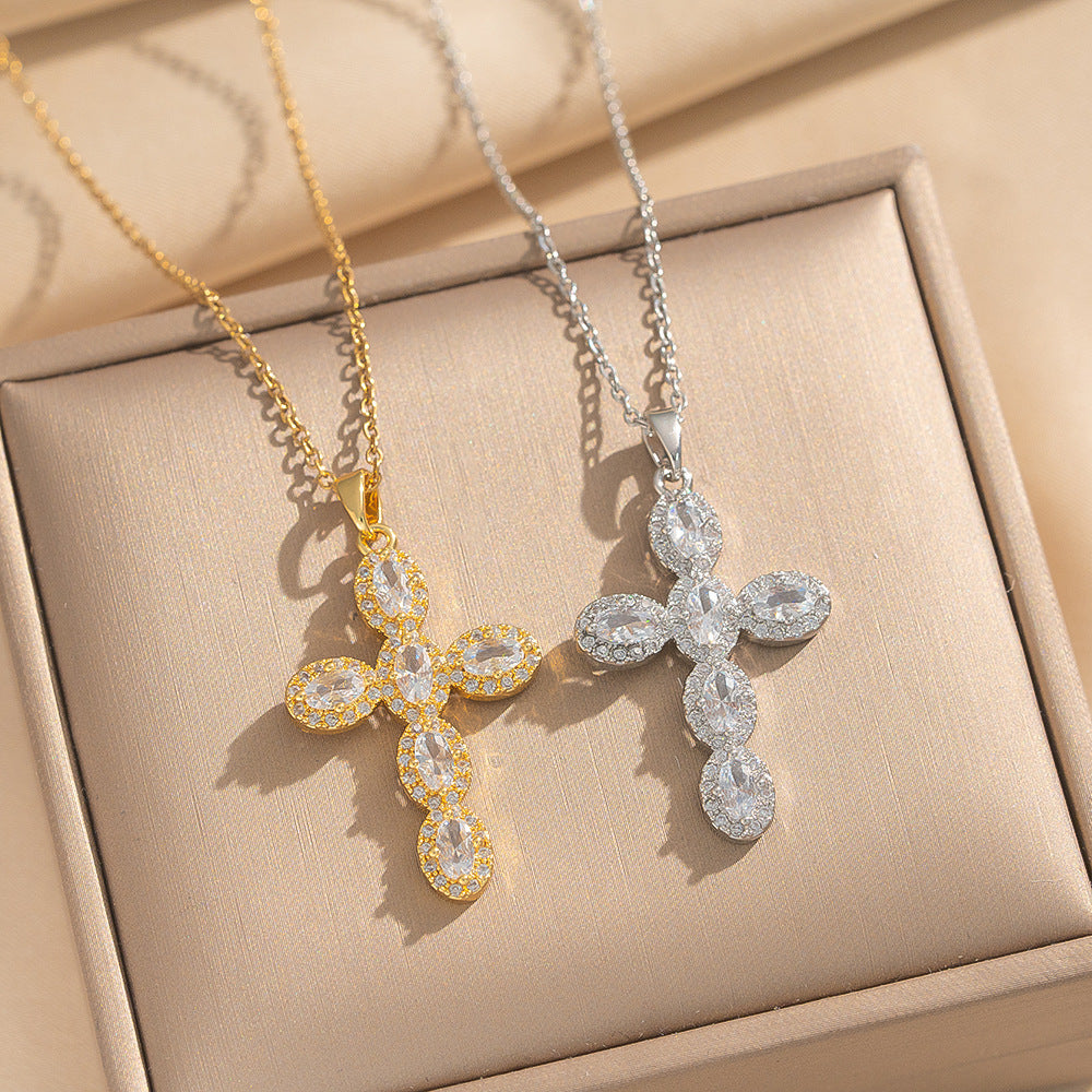 Collana con Pendente a Croce di Lusso da Donna in Acciaio al Titanio con Placcatura in Oro 18K e Zirconi Cubici Colorati su Catena a O