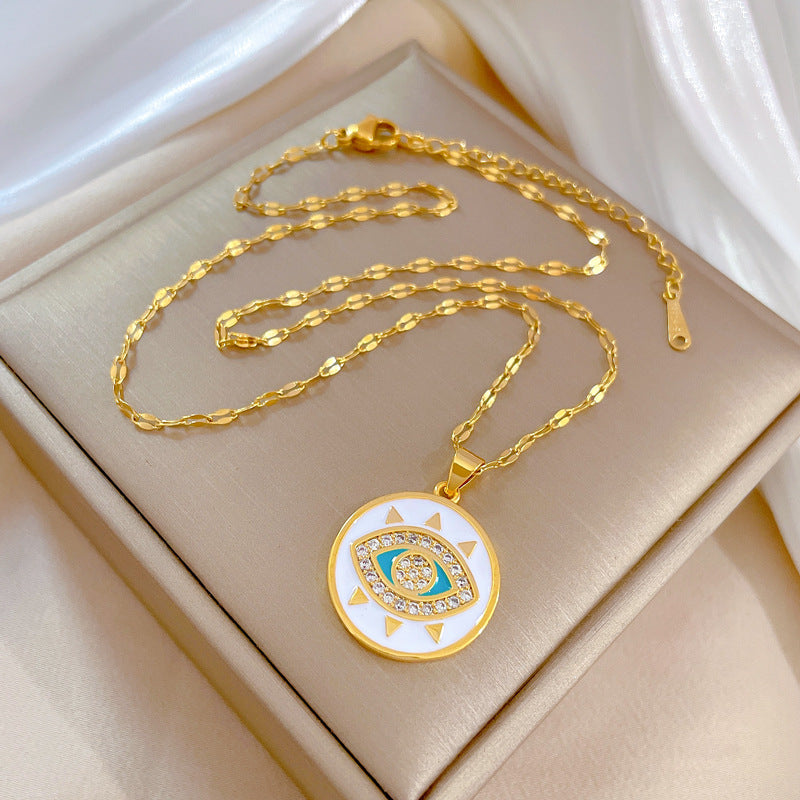 Collana pendente a occhio geometrico in acciaio al titanio di lusso da donna con finitura placcata, catena delicata per la clavicola per banchetti nuziali ed eventi formali